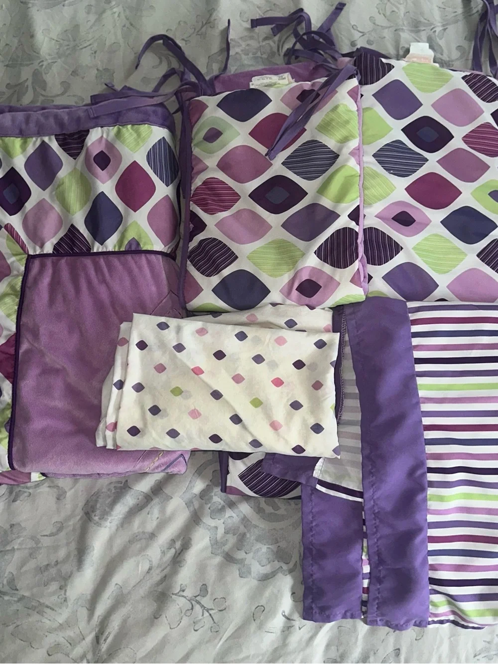 Infant crib Purple & Green Geometric Home Bedding Set - Unbranded